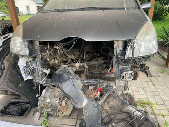 Toyota Corolla Verso 2007 - na díly - 6