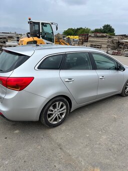 Kia Ceed - 6