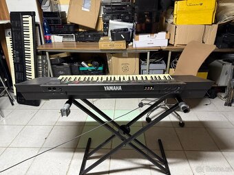 YAMAHA PSR 4500 - 6