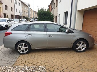 Toyota Auris 1.8 Hybrid kombí KAMERA XENON - 6