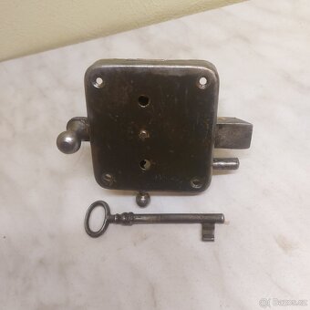 Malé špajzové zámky, funkční. - 6