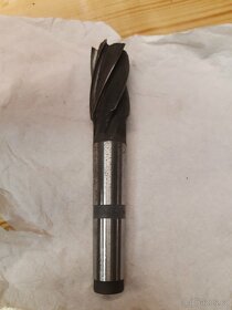 Fréza čelní válcová s kuželovou stopkou M10, 22x40 - 6