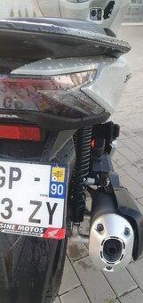 Honda pcx 125 2023 3tkm rezervace - 6