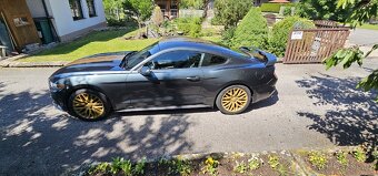 Ford Mustang 3.7 - 6