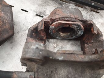 brzdové třmeny W126 - 6