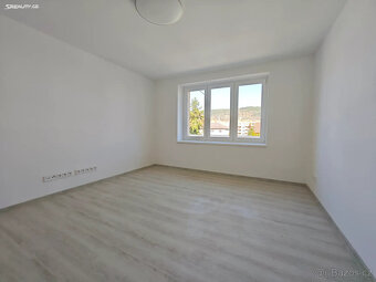 Pronájem bytu 2+1 55 m² Benátky, Vsetín - 6