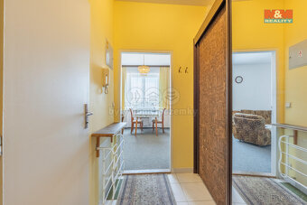 Pronájem bytu 2+kk, 37 m², Praha, ul. U kříže - 6