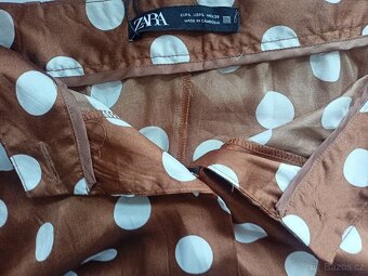 Krásná nová sukně zn. Zara, vel. L, na knoflíky - 6