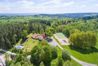 Penzion v Krušných horách 840 m², pozemek 5077 m² - 6