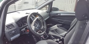 Prodám Opel Zafira B z19dt 7mist - 6