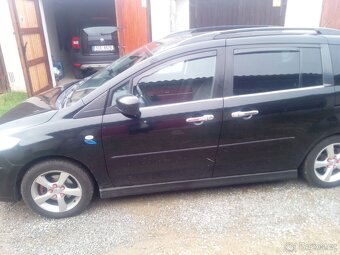 Mazda 5 - 6