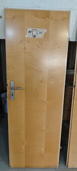 Vnitřní dveře s kováním, kvalitní, použité. - 6