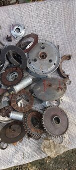 Prodám náhradní díly na veteráni vše originál - 6