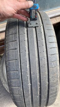 225/40R18 - 6