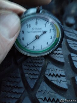 205/50/17 zimni pneu DUNLOP a PIRELLI 205/50 R17 - 6