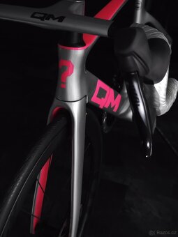 Silniční kolo QM R30 SRAM Rival eTap AXS 2x12 - 6