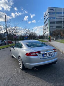 Jaguar XF 2.7 V6 152KW pohonX2 - 6