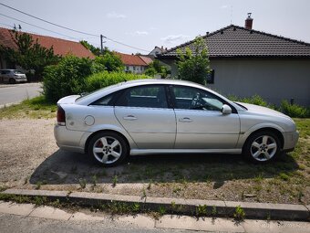 Opel Vectra GTS 1.8i 90kw rv 04 - 6