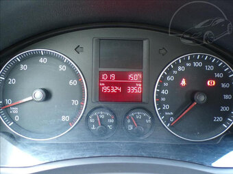 Volkswagen Golf 1,4 i KLIMA-HNED ODJÍŽDÍTE - 6