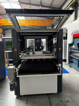 Odjehlovačka plechů MADORA, model GP1000-ZZ - 6