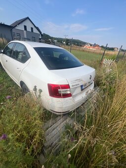 Škoda octavia 1.6 TDI 85Kw - 6