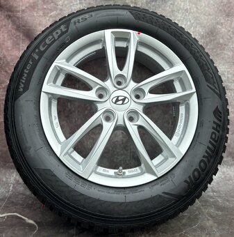 Nová sada Alu kola Hyundai 205/60/16 100% - 6