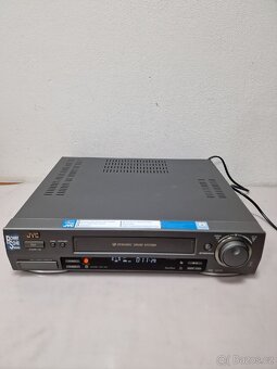 Videorekordér Jvc hr-dd 858 - 6