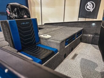 NOVÁ motor. loď Velex 585 + Mercury F 150 - 6