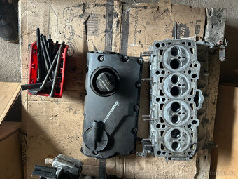 Škoda Octavia nahradni dily s motoru - 6