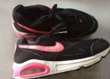 Nike Air Max Ivo Girls Trainers Black/Pink UK 2 - vel. 32/33 - 6