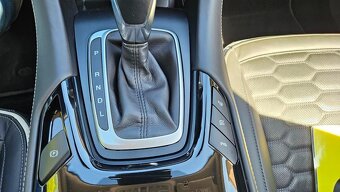 Ford Mondeo 2.0i HEV 137 kW Vignale AT - 6