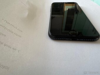 iPhone 7 32 GB černý - 6