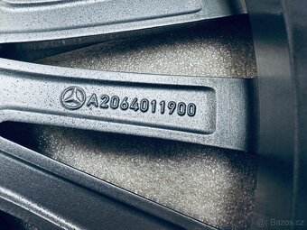 TOP kola Mercedes C W206 AMG R19 - 6