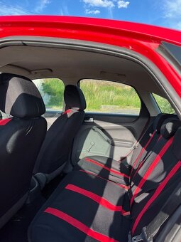 Prodám Ford Focus 1,6 77kwn 2006 - 6
