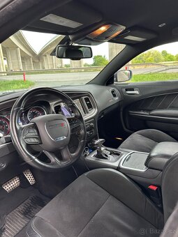 Dodge Charger 6.4 V8 - 6