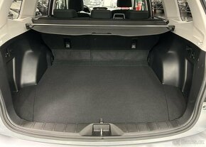 Subaru Forester Comfort 2.0 2018 skladem v Pra 110 kw - 6