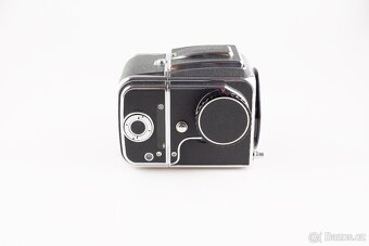 Hasselblad 500C/M chrome telo + WLF + kazeta 120 - 6