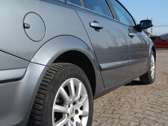 Opel Astra H combi 1.6i 16V 77KW - 6