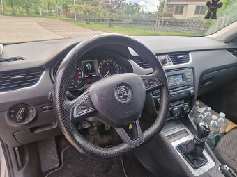Octavia 3 III 1.6 77kw 2013 - 6