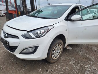 HYUNDAI i30 1.6i 88kW, motor D4FB, nahradni dily, ND - 6