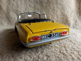 Prodám Lotus Elan S/E - 1:18 - Sunstar, použitý - 6