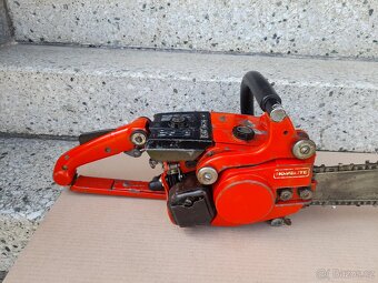 Historická motorová pila Homelite VA super mini - 6
