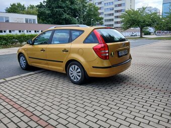 Kia Ceed 1.6i Benzín Rok 2010 Stk Platná - 6