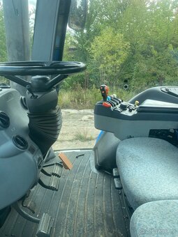 traktor New Holland T 8040 - 6