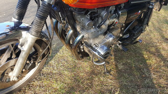 Suzuki GS750E - 6