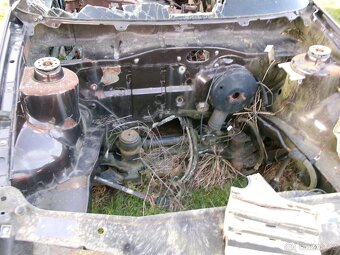 VW GOLF 3 Cabrio - ABF 2,0i 16v karoserie - 6