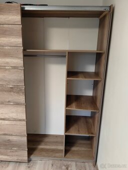 Prodám skříň se zrcadlem Miro baumax - 6