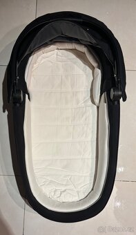 CYBEX Priam 4.0 Sepia Black Rosegold Lux Carry Cot - 6