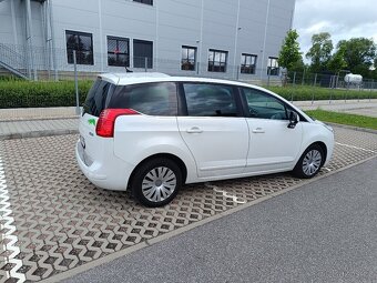 Peugeot 5008 2,0HDI 7míst TOP stav - 6