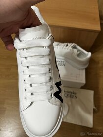 Alexander McQueen - 6
